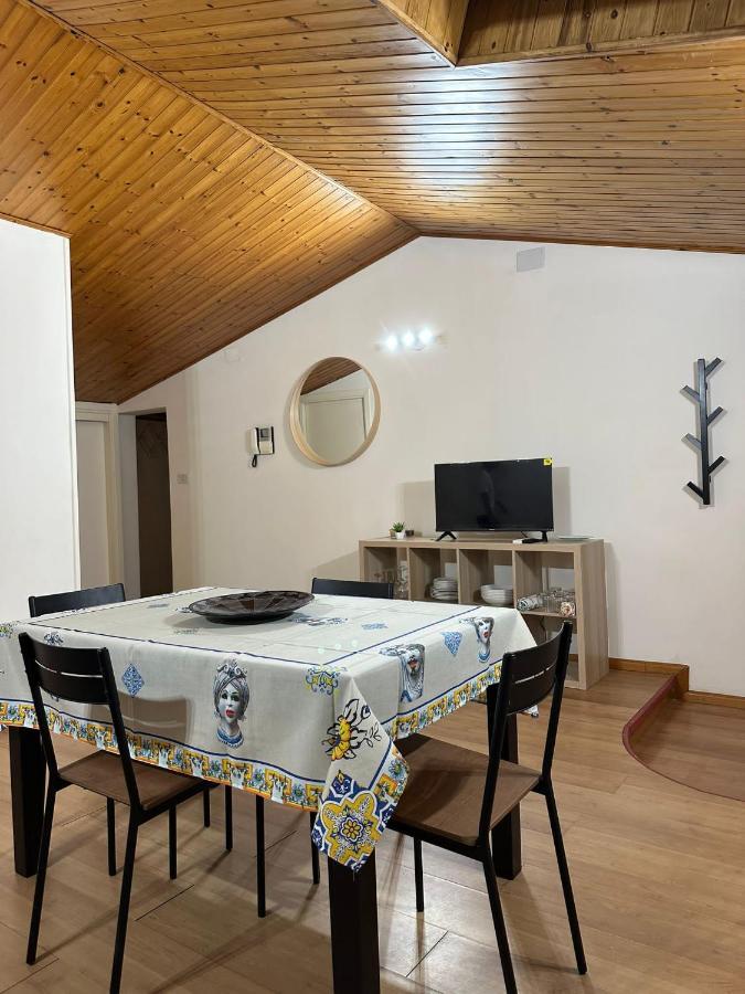 La Mansarda Di Melo Apartamento Catânia Exterior foto
